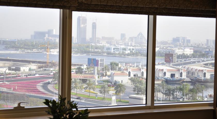 Park Inn by Radisson Hotel Apartments Al Rigga