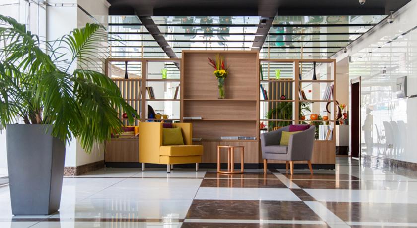 Park Inn by Radisson Hotel Apartments Al Rigga