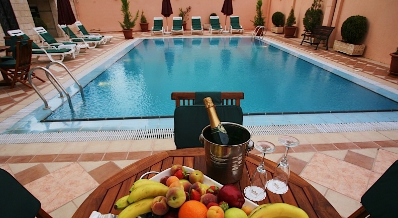 Carlton Tower Hotel - Dubai